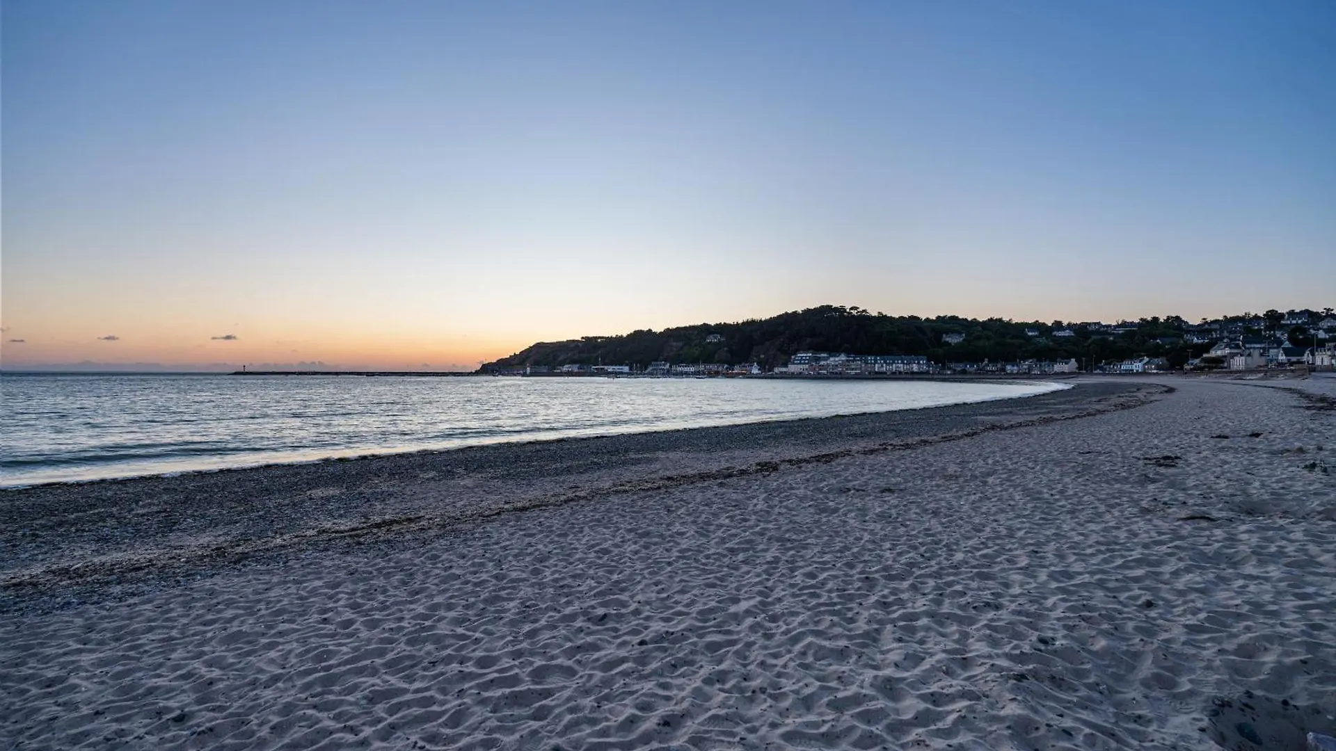Daire Bel Appartement Face A La Plage Erquy